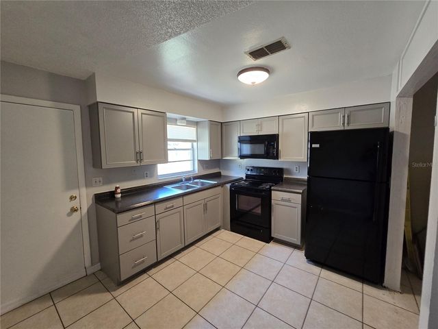 5667 STRUTHERS COURT, Winter Haven, FL 33884