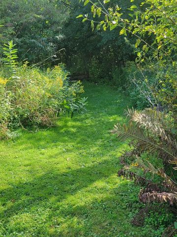 N6282 River Heights DRIVE, Plymouth, WI 53073