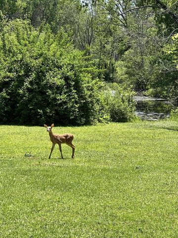 N6282 River Heights DRIVE, Plymouth, WI 53073