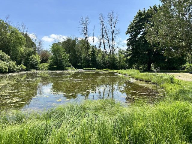 N6282 River Heights DRIVE, Plymouth, WI 53073