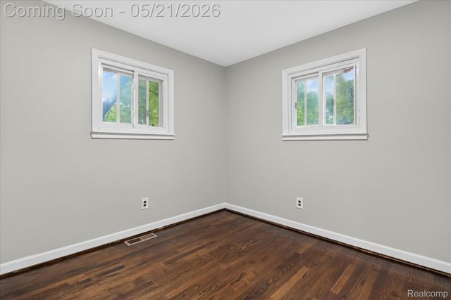 5957 John Daly Street, Taylor, MI 48180