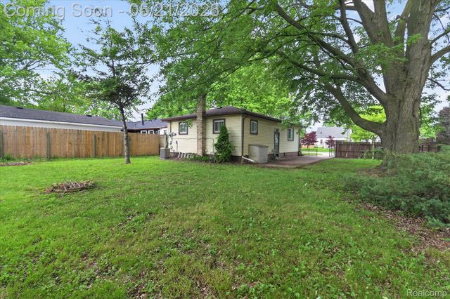 5957 John Daly Street, Taylor, MI 48180