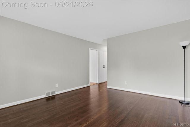 5957 John Daly Street, Taylor, MI 48180