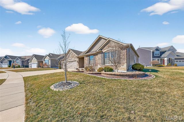 113 Far Meadow Drive, Lake St Louis, MO 63367