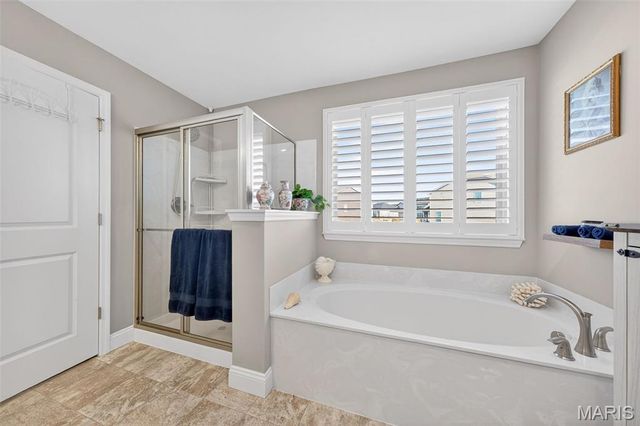 113 Far Meadow Drive, Lake St Louis, MO 63367