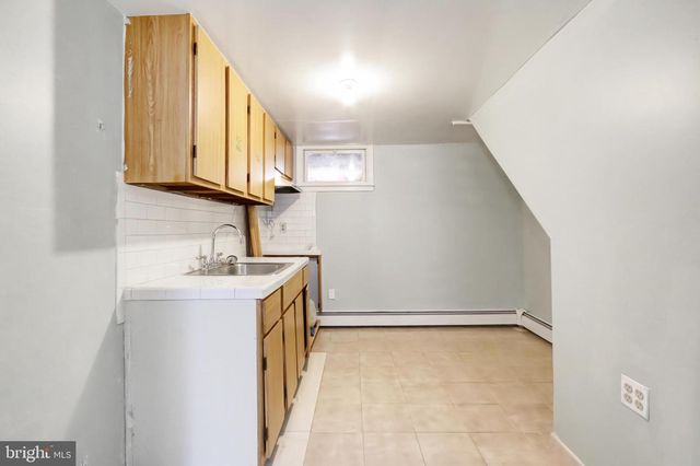 216 GRAY, Egg Harbor Township, NJ 08234
