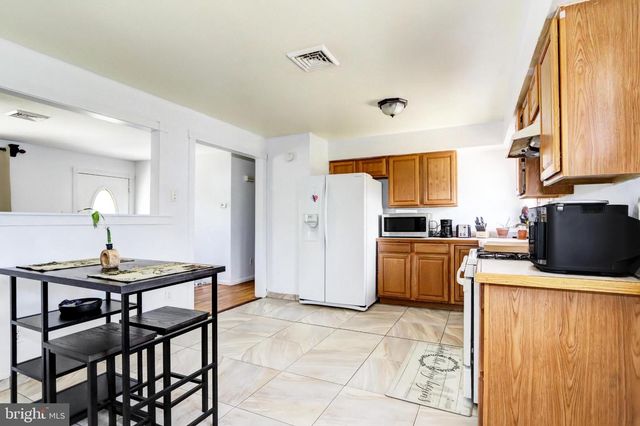 216 GRAY, Egg Harbor Township, NJ 08234