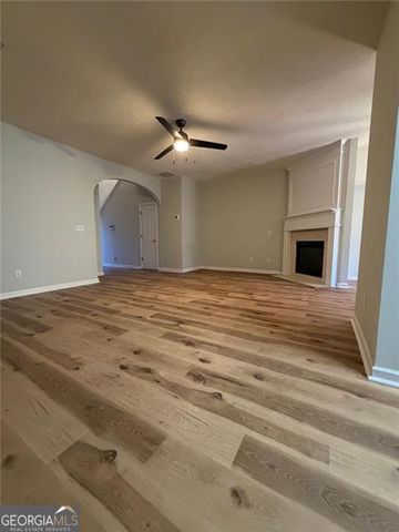 924 MAGNOLIA LEAF Drive, Woodstock, GA 30188