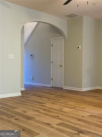 924 MAGNOLIA LEAF Drive, Woodstock, GA 30188