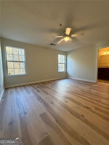 924 MAGNOLIA LEAF Drive, Woodstock, GA 30188