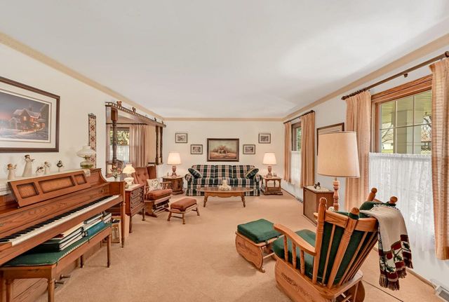 W287N6575 Hibritten WAY, Hartland, WI 53029