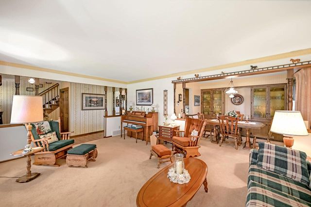 W287N6575 Hibritten WAY, Hartland, WI 53029