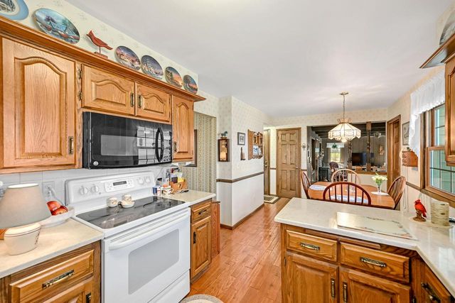 W287N6575 Hibritten WAY, Hartland, WI 53029