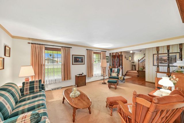 W287N6575 Hibritten WAY, Hartland, WI 53029