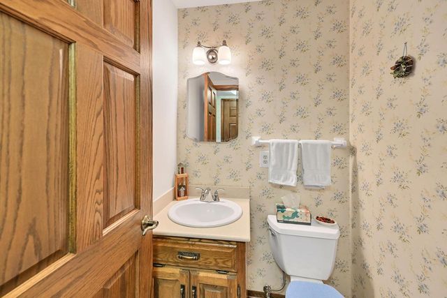 W287N6575 Hibritten WAY, Hartland, WI 53029