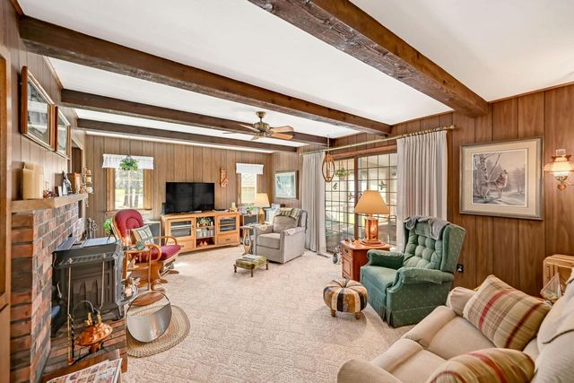 W287N6575 Hibritten WAY, Hartland, WI 53029