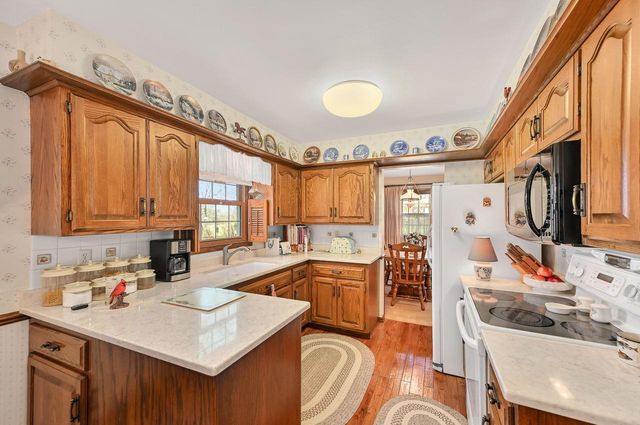 W287N6575 Hibritten WAY, Hartland, WI 53029