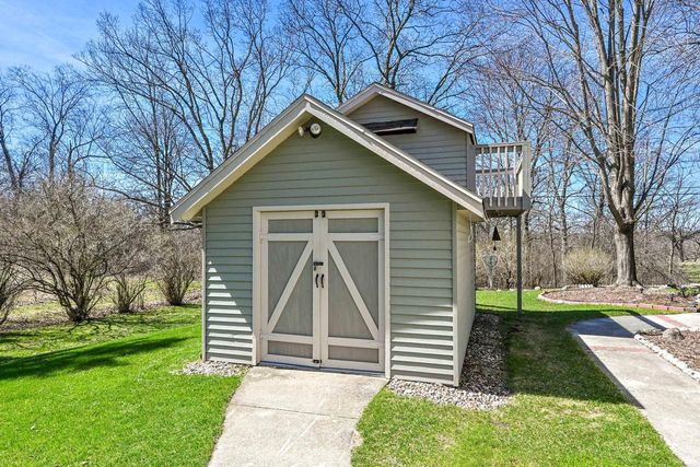 W287N6575 Hibritten WAY, Hartland, WI 53029