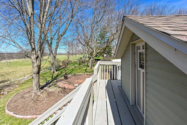 W287N6575 Hibritten WAY, Hartland, WI 53029