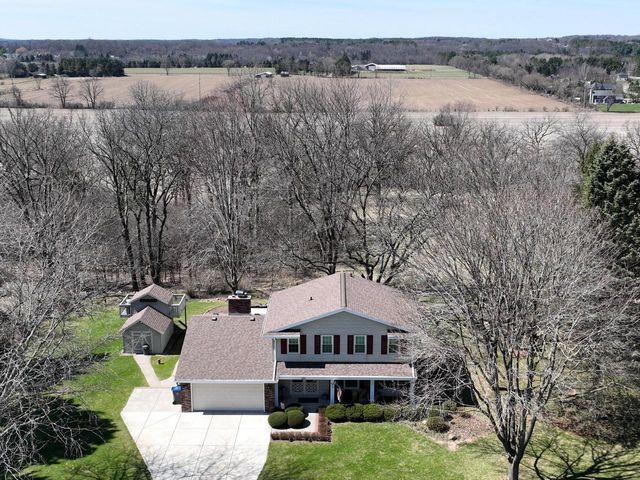 W287N6575 Hibritten WAY, Hartland, WI 53029