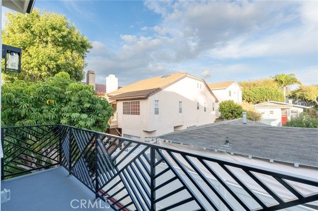 110 S Irena Avenue B, Redondo Beach, CA 90277