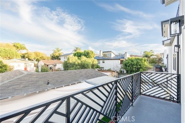 110 S Irena Avenue B, Redondo Beach, CA 90277