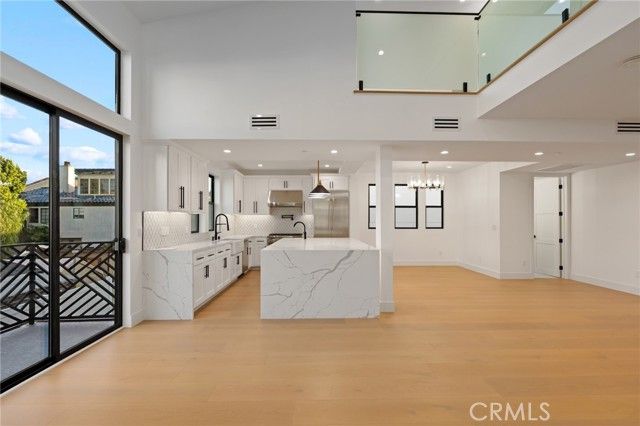 110 S Irena Avenue B, Redondo Beach, CA 90277