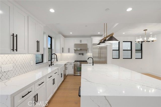 110 S Irena Avenue B, Redondo Beach, CA 90277