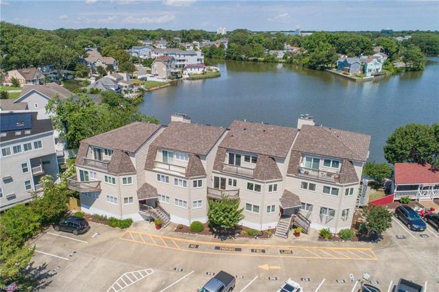 251 Lake DR, Virginia Beach, VA 23451