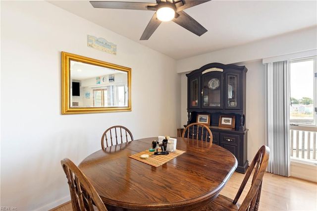 251 Lake DR, Virginia Beach, VA 23451