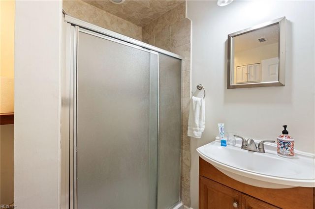 251 Lake DR, Virginia Beach, VA 23451