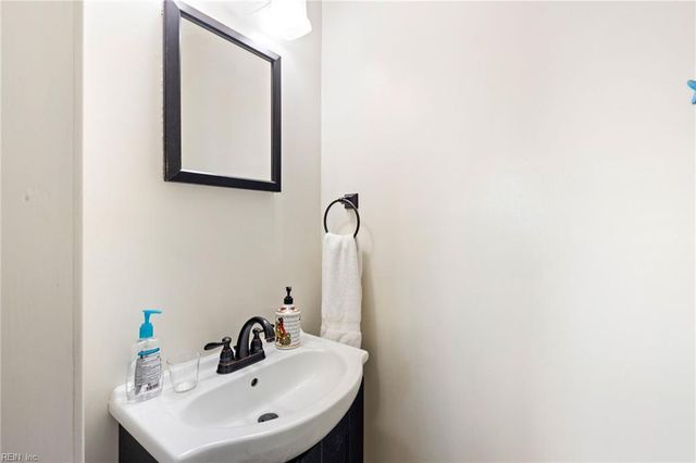 251 Lake DR, Virginia Beach, VA 23451
