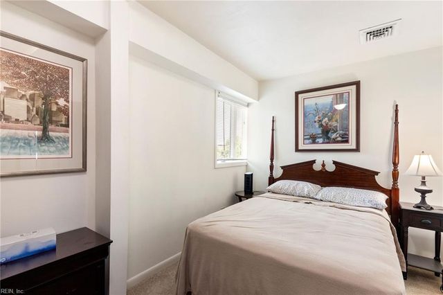 251 Lake DR, Virginia Beach, VA 23451