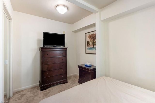 251 Lake DR, Virginia Beach, VA 23451