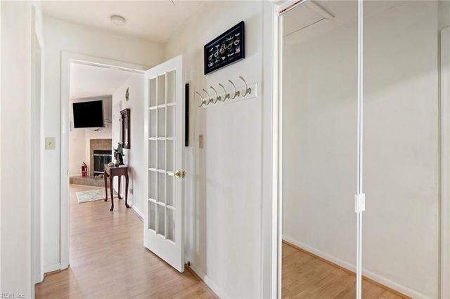 251 Lake DR, Virginia Beach, VA 23451