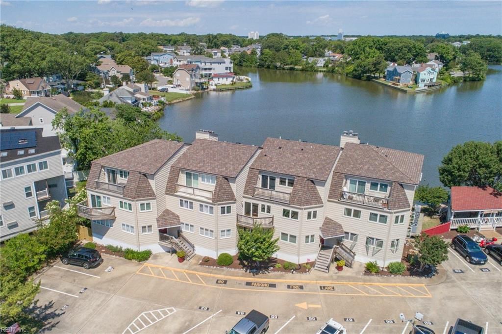 251 Lake DR, Virginia Beach, VA 23451
