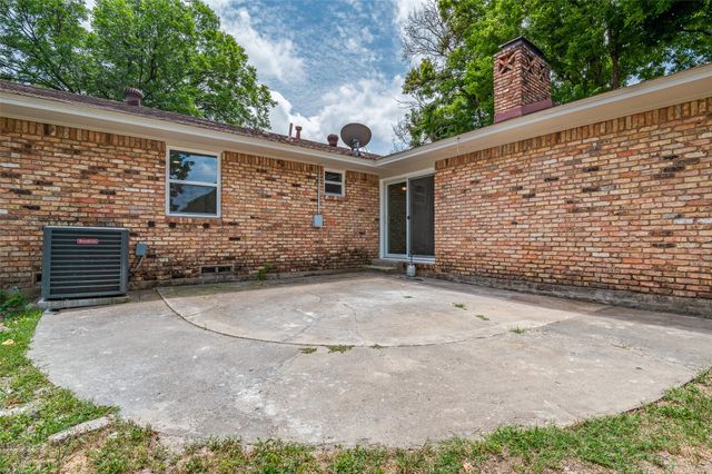 1515 Oak Meadows Drive, Dallas, TX 75232