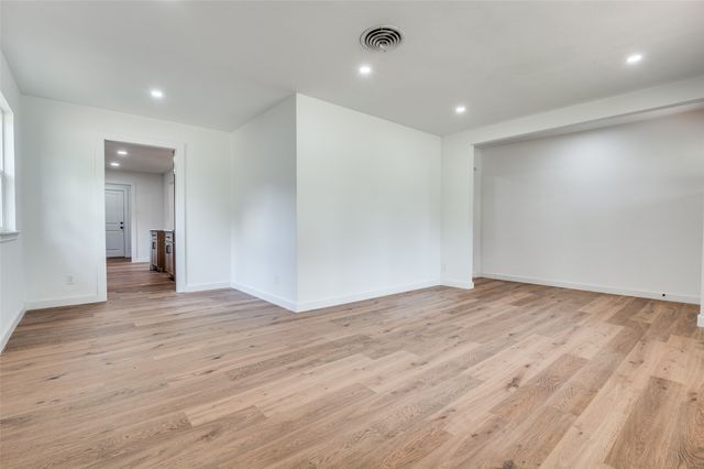 1515 Oak Meadows Drive, Dallas, TX 75232