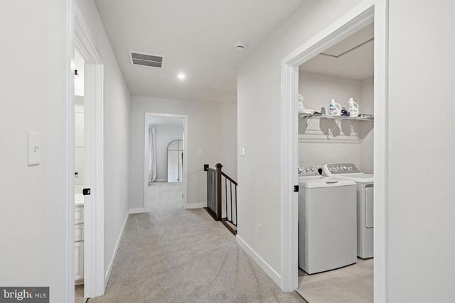 22 CINNAMON LN, Mount Laurel, NJ 08054