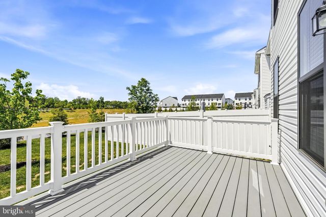 22 CINNAMON LN, Mount Laurel, NJ 08054