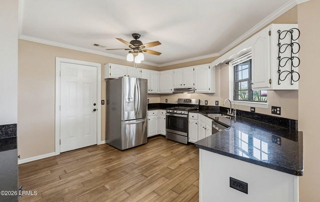 1037 Otter Circle, Beaufort, SC 29902