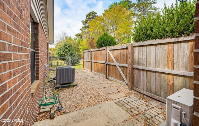 1037 Otter Circle, Beaufort, SC 29902