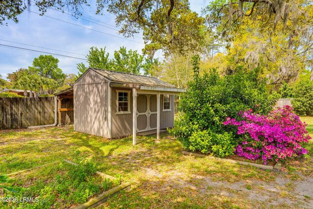 1037 Otter Circle, Beaufort, SC 29902