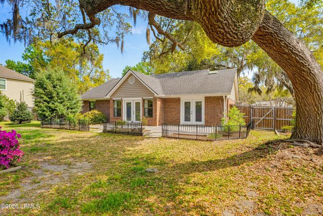 1037 Otter Circle, Beaufort, SC 29902
