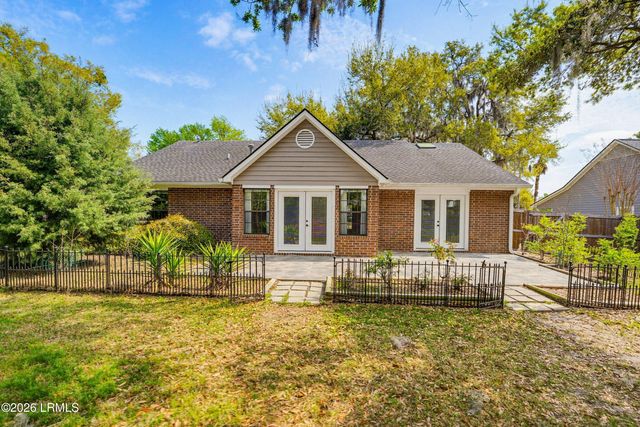 1037 Otter Circle, Beaufort, SC 29902