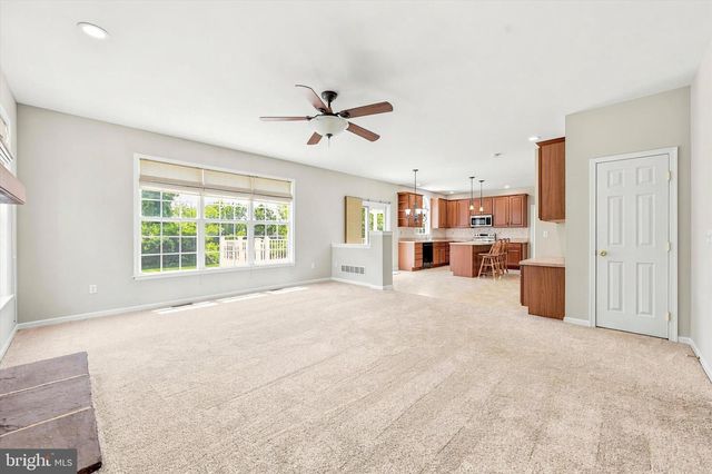 108 COOPER HAWK DR, Coatesville, PA 19320