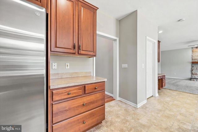 108 COOPER HAWK DR, Coatesville, PA 19320
