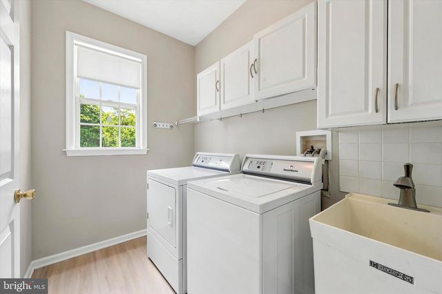 108 COOPER HAWK DR, Coatesville, PA 19320