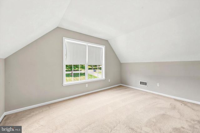 108 COOPER HAWK DR, Coatesville, PA 19320