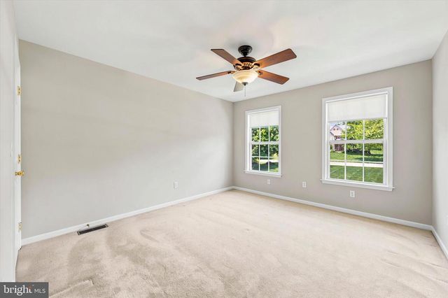 108 COOPER HAWK DR, Coatesville, PA 19320